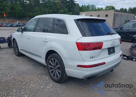 2018 Audi Q7 3.0T Premium from USA, damaged, VIN WA1LAAF70JD031855
